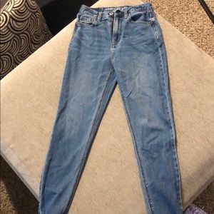 American Eagle Mom Jeans